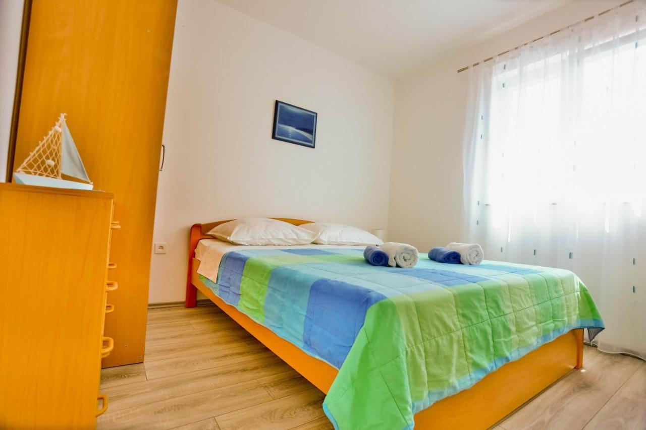 Apartments With A Parking Space Sutivan, Brac - 752 Екстериор снимка