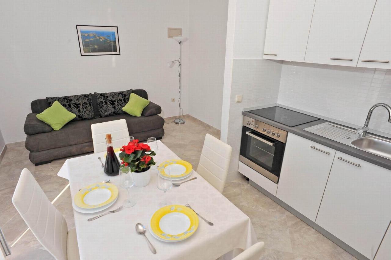 Apartments With A Parking Space Sutivan, Brac - 752 Екстериор снимка
