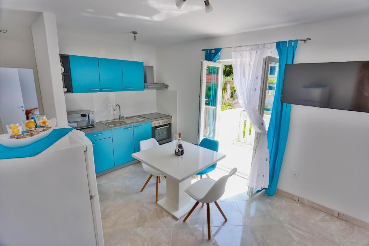 Apartments With A Parking Space Sutivan, Brac - 752 Екстериор снимка