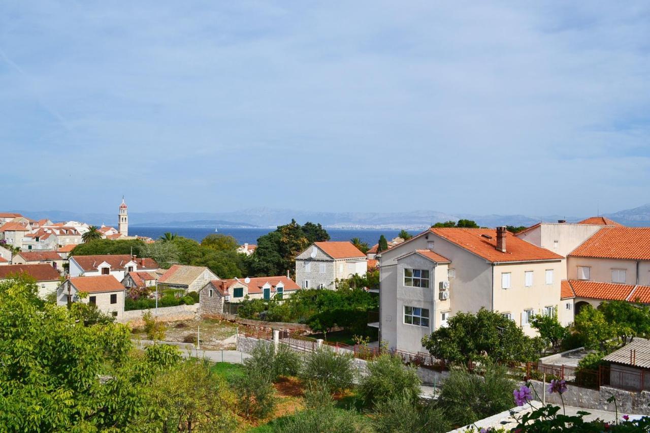 Apartments With A Parking Space Sutivan, Brac - 752 Екстериор снимка