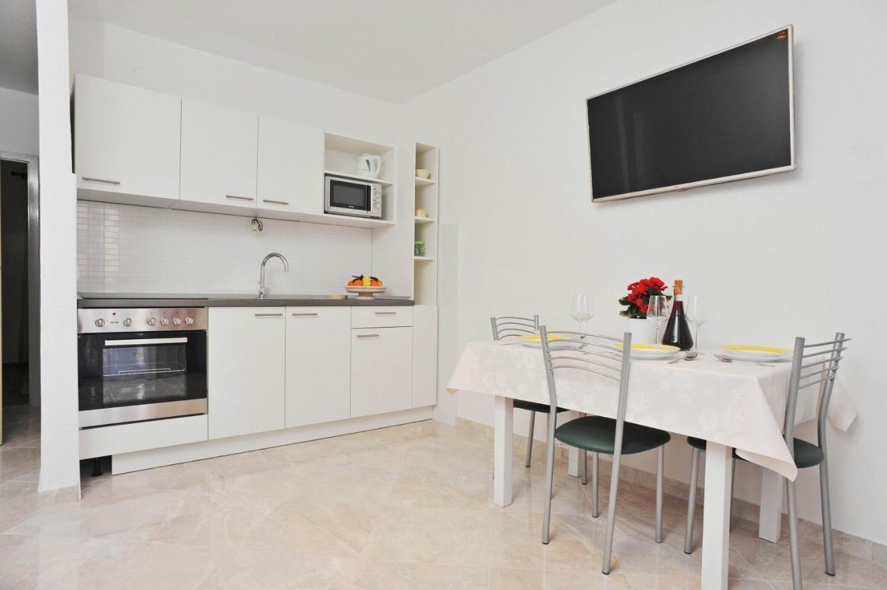 Apartments With A Parking Space Sutivan, Brac - 752 Екстериор снимка
