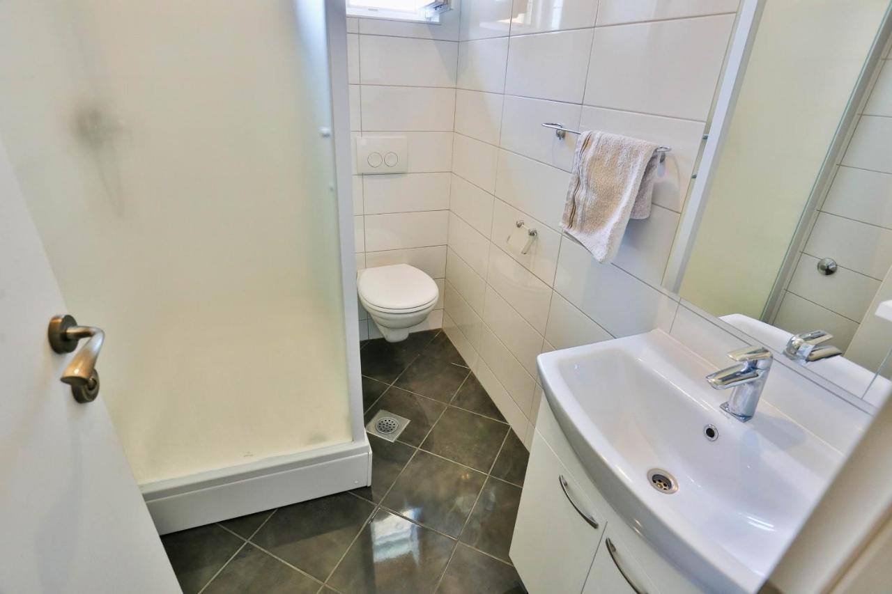 Apartments With A Parking Space Sutivan, Brac - 752 Екстериор снимка