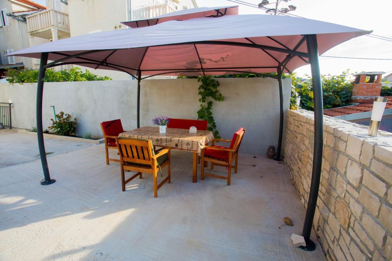 Apartments With A Parking Space Sutivan, Brac - 752 Екстериор снимка