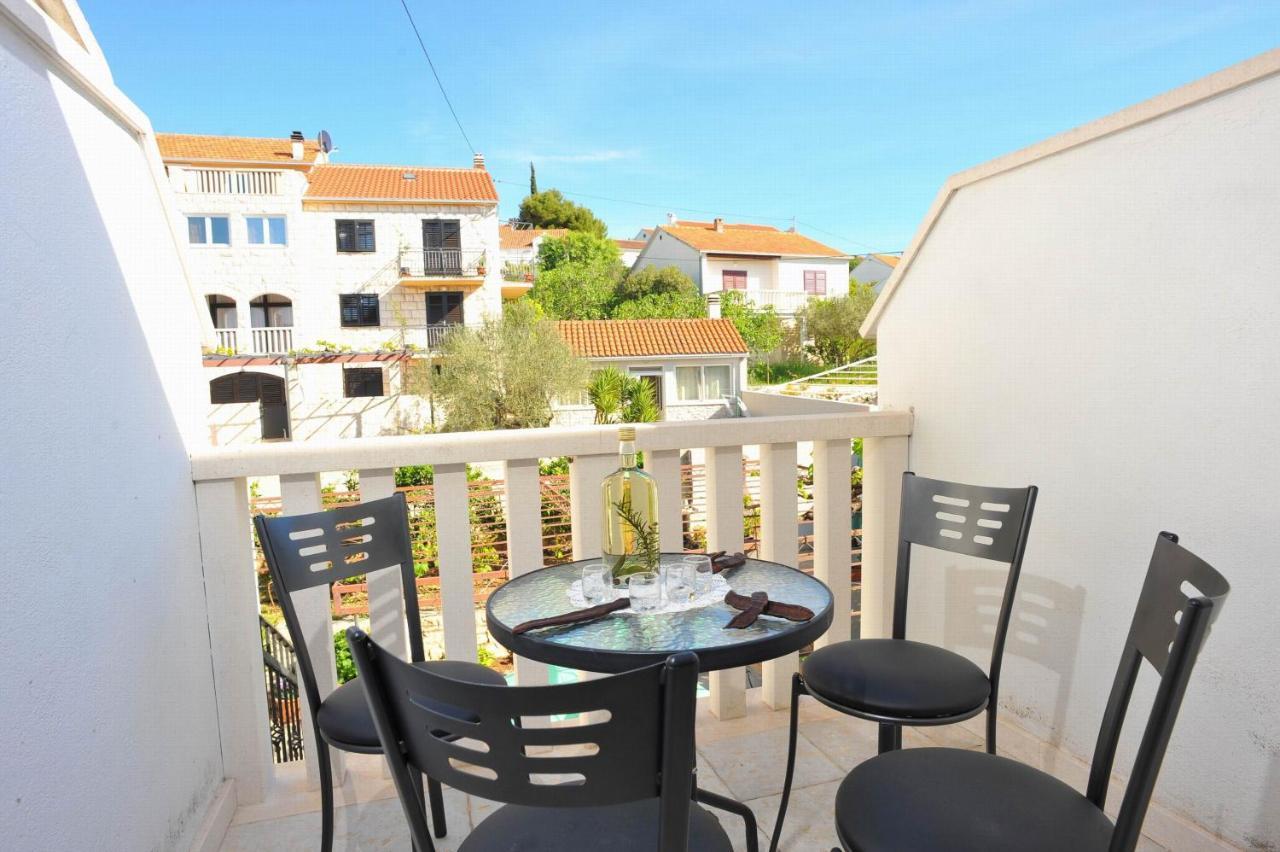 Apartments With A Parking Space Sutivan, Brac - 752 Екстериор снимка